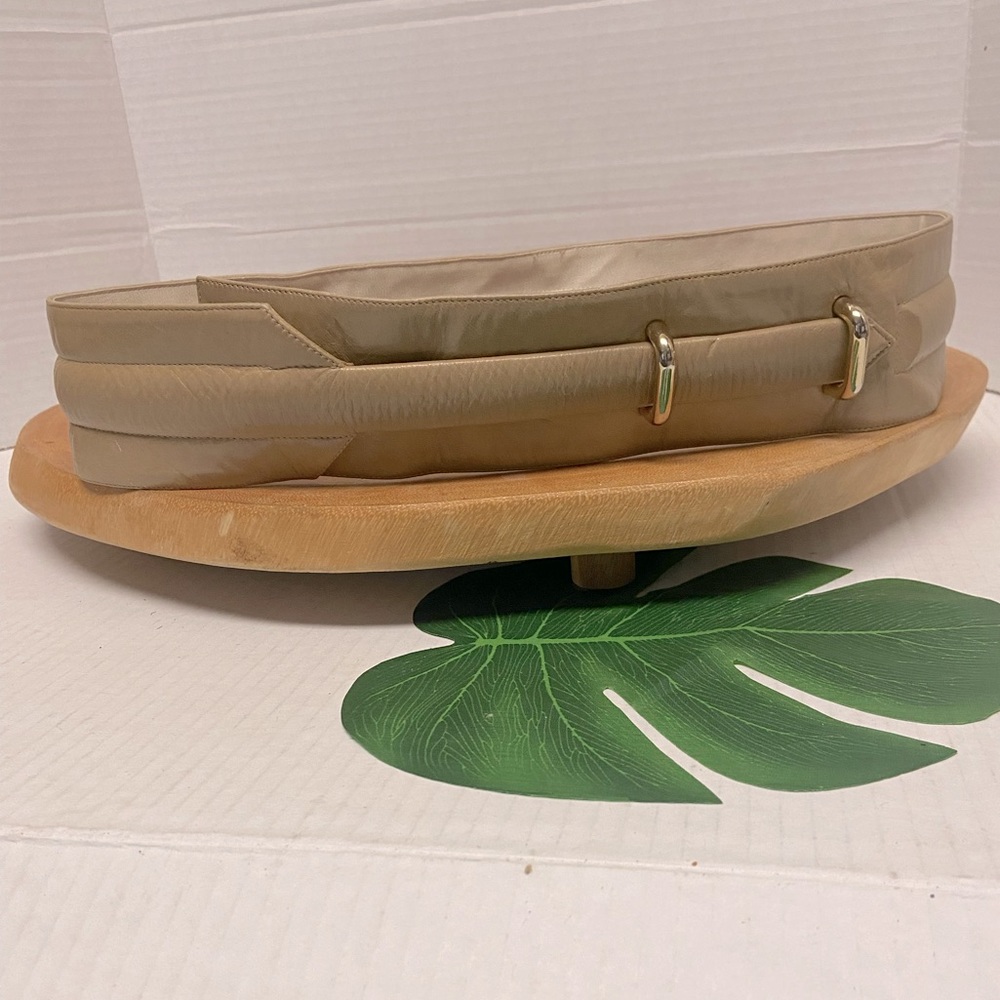 Charles Jourdqn Leather wide Fitted Belt